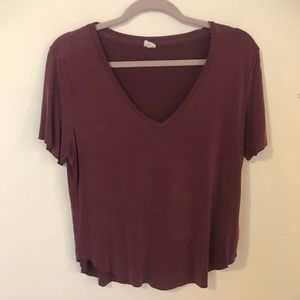Lightweight V-Neck